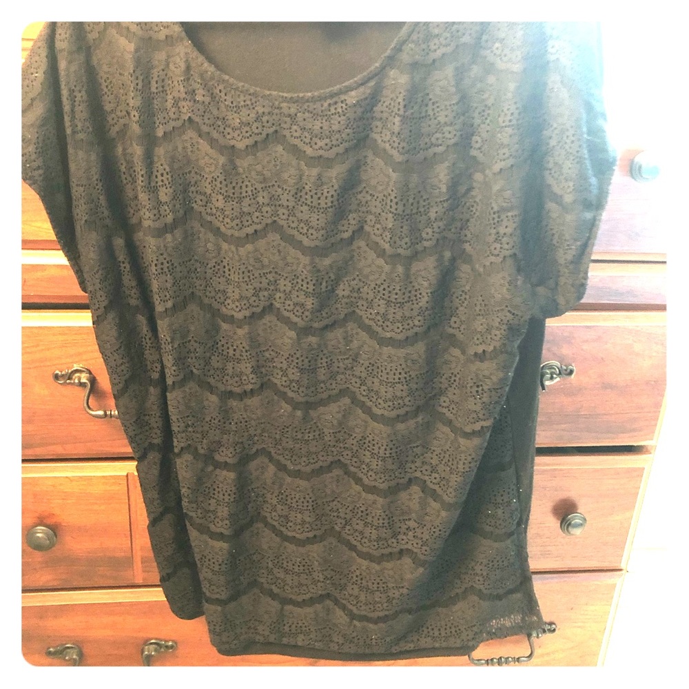 🌪BOGO🌪Plus size 18 scalloped lace front shirt